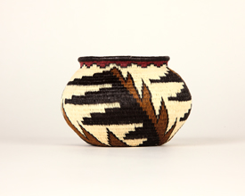 Pictorial Basket #6052